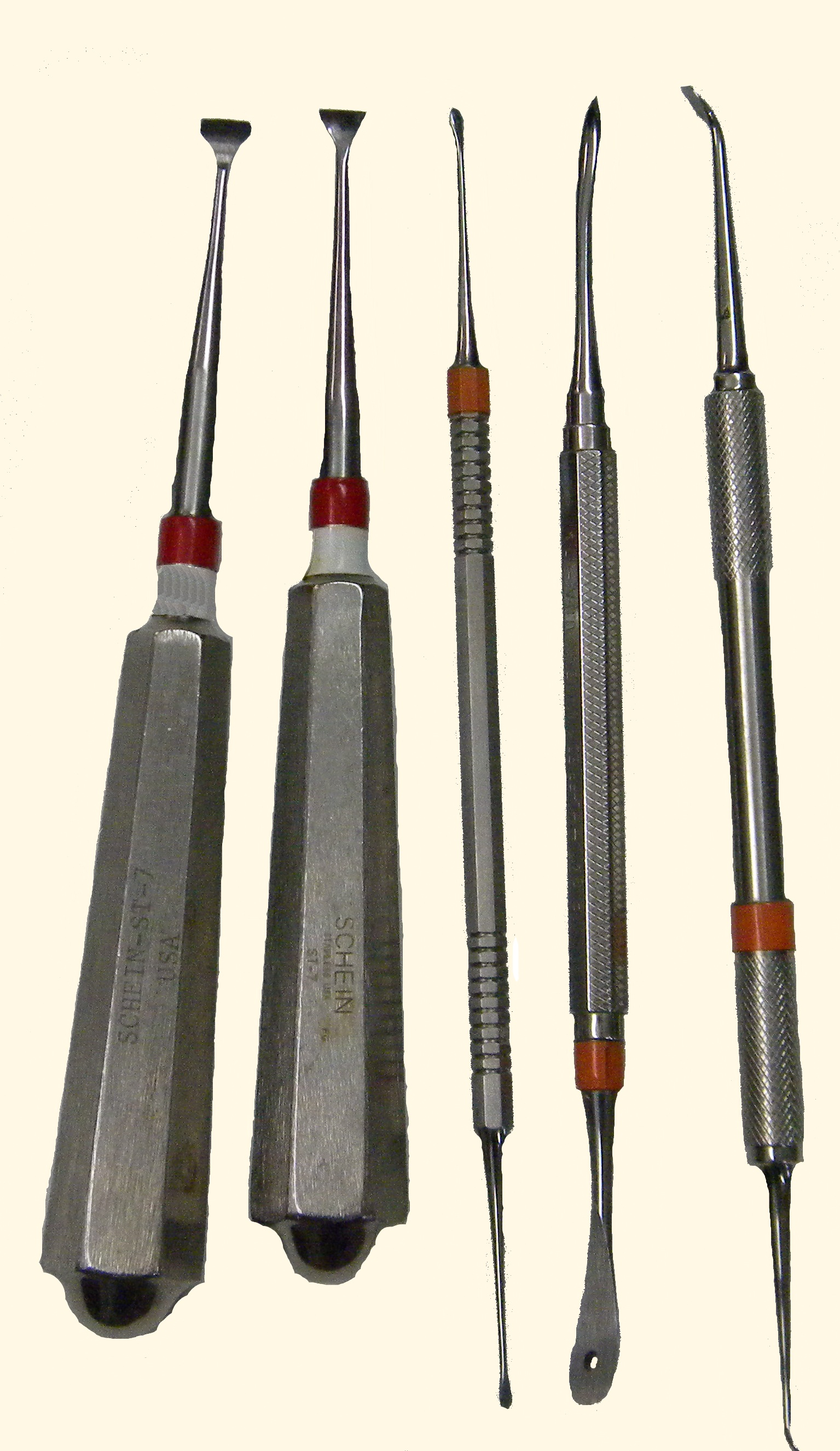 Dental extraction instruments photo